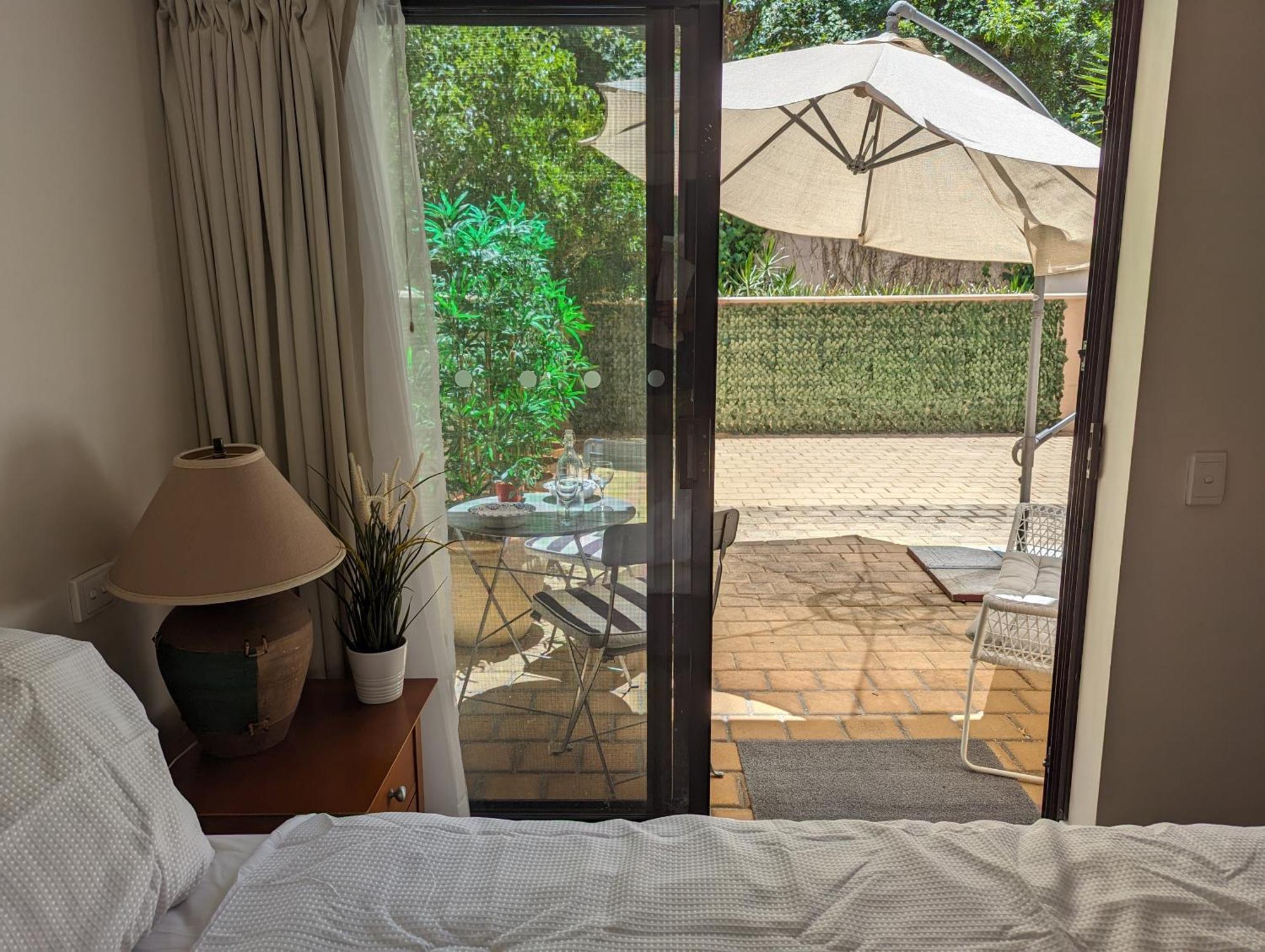 Lovely City Apartment With Private Courtyard, Pool, Free Parking, Gym パース エクステリア 写真